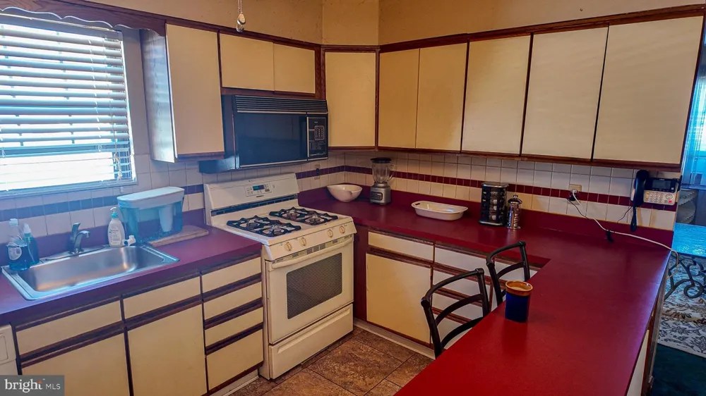 720 PRINCETON AVENUE Philadelphia, PA 19111