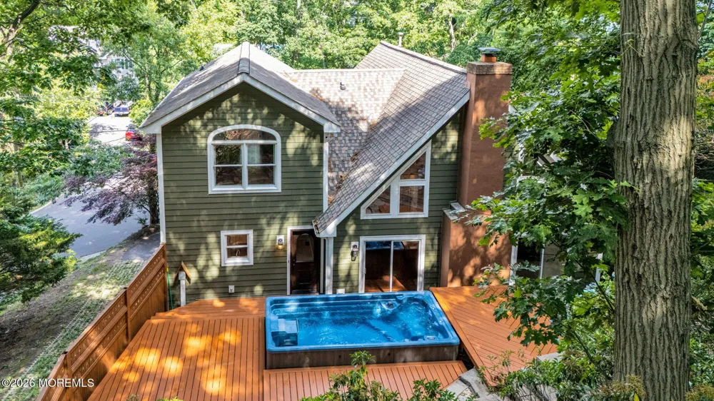 28 Grand Tour Highlands, NJ 07732