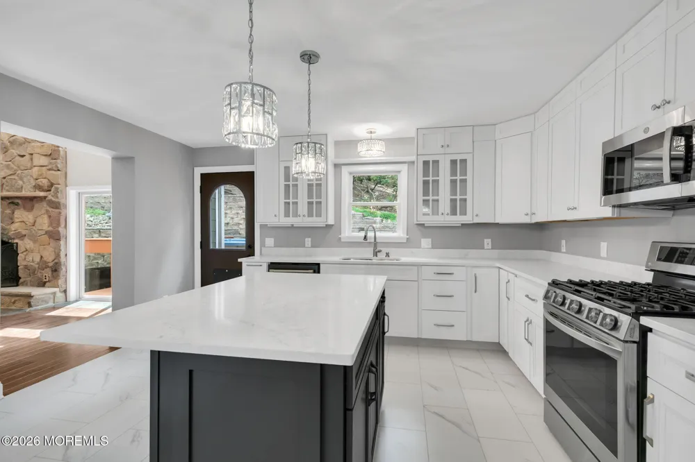 28 Grand Tour Highlands, NJ 07732