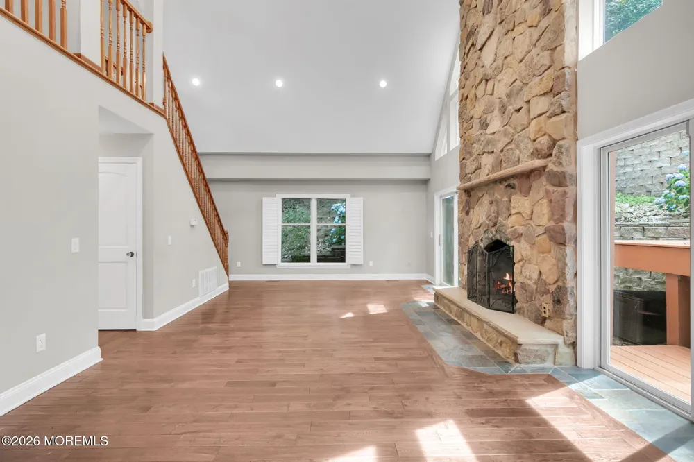 28 Grand Tour Highlands, NJ 07732