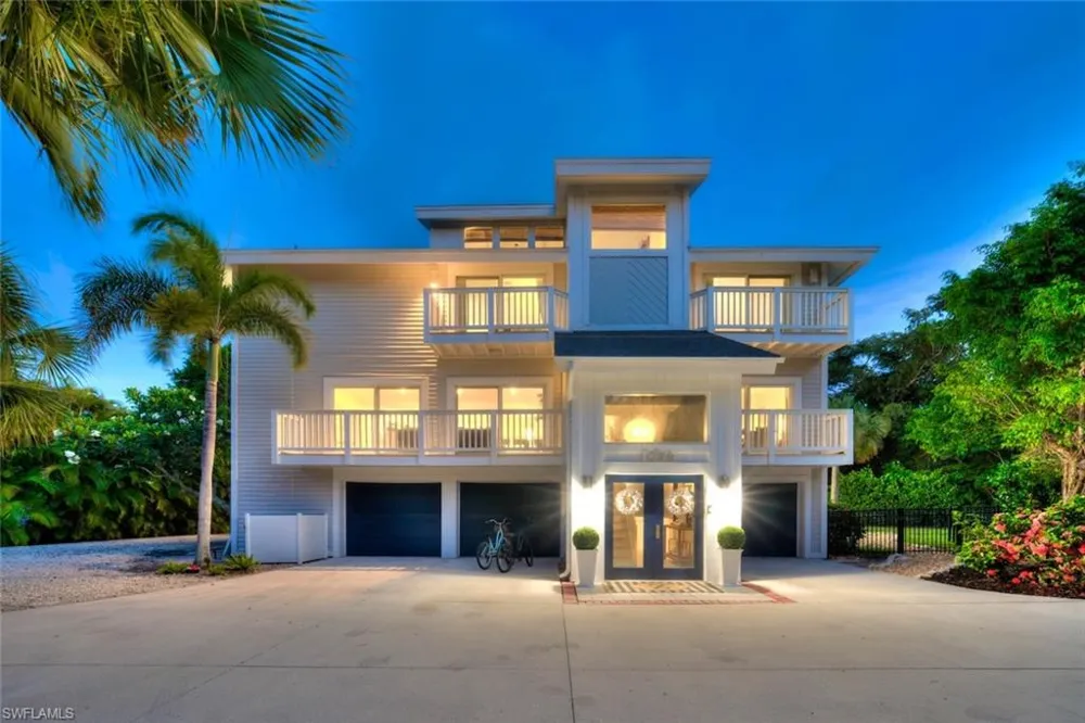 1048 Kings Crown Drive Sanibel, FL 33957