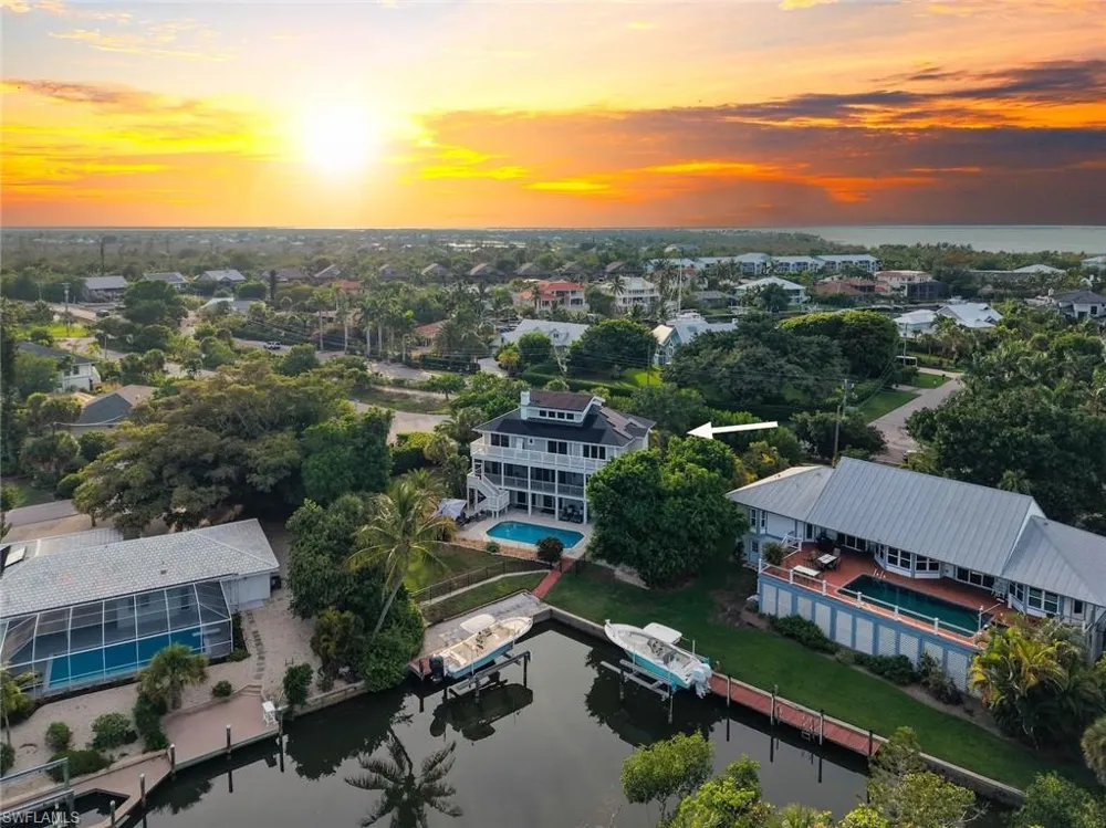 1048 Kings Crown Drive Sanibel, FL 33957