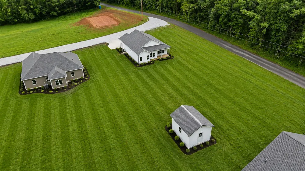 13 Hamby Dr Pelham, TN 37366
