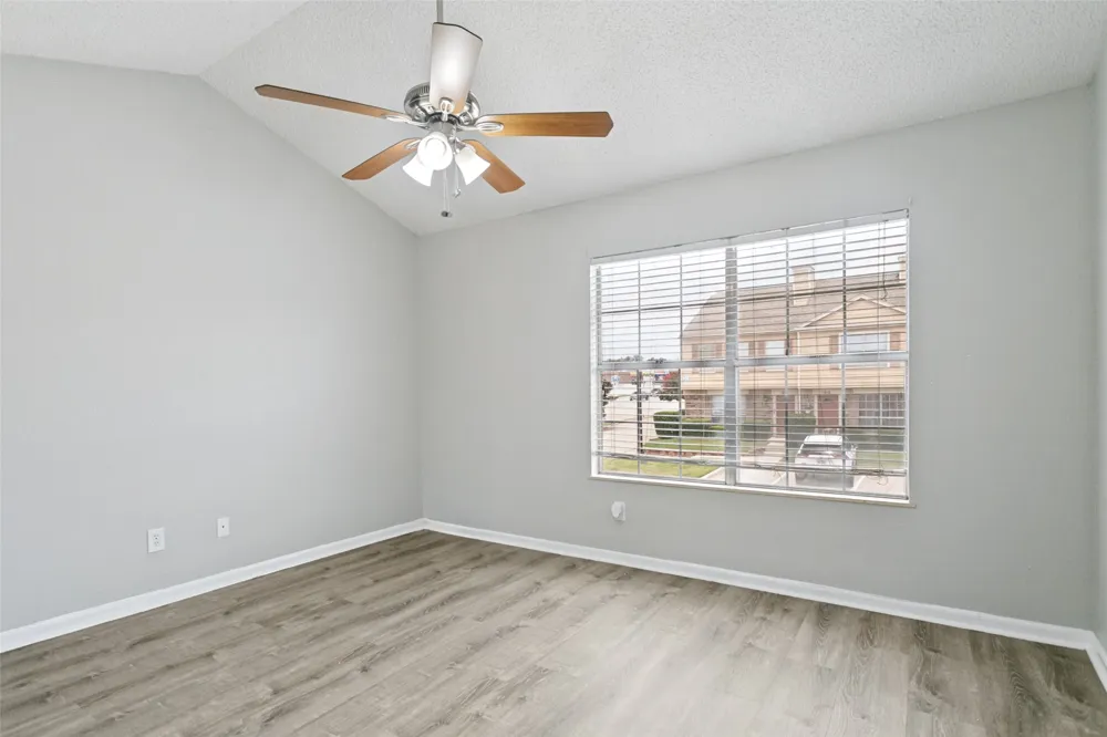 2400 Jupiter Road #I 2 Plano, TX 75074