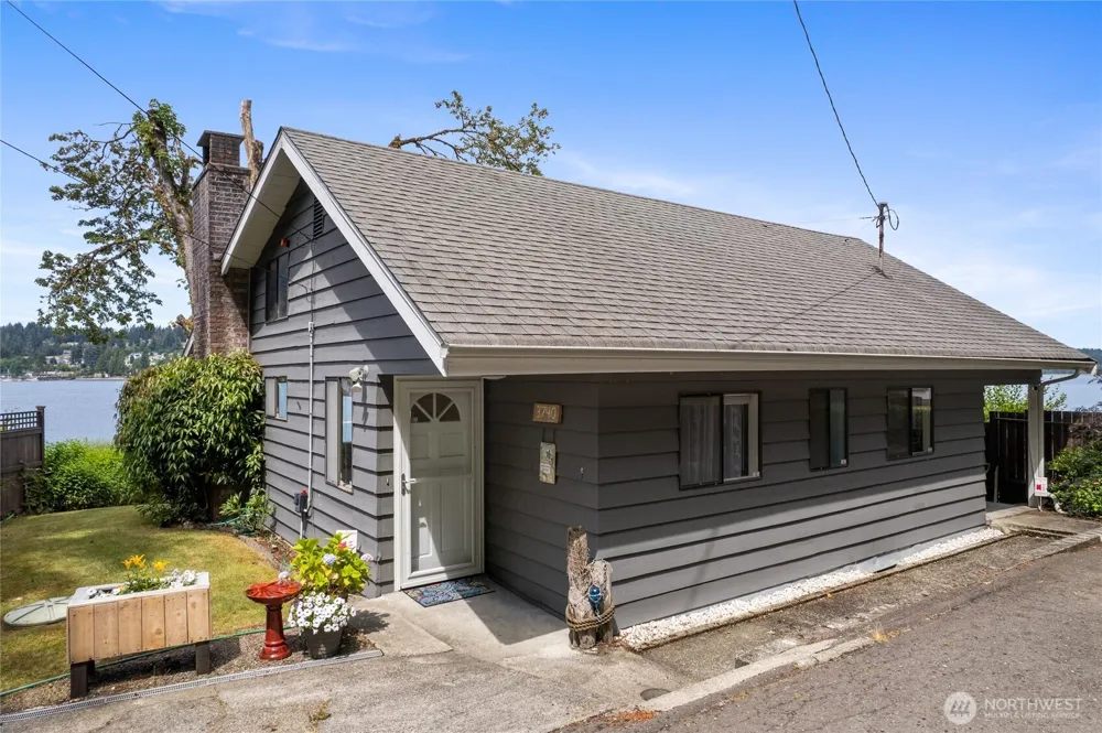 3740 E State Route 302 Belfair, WA 98528