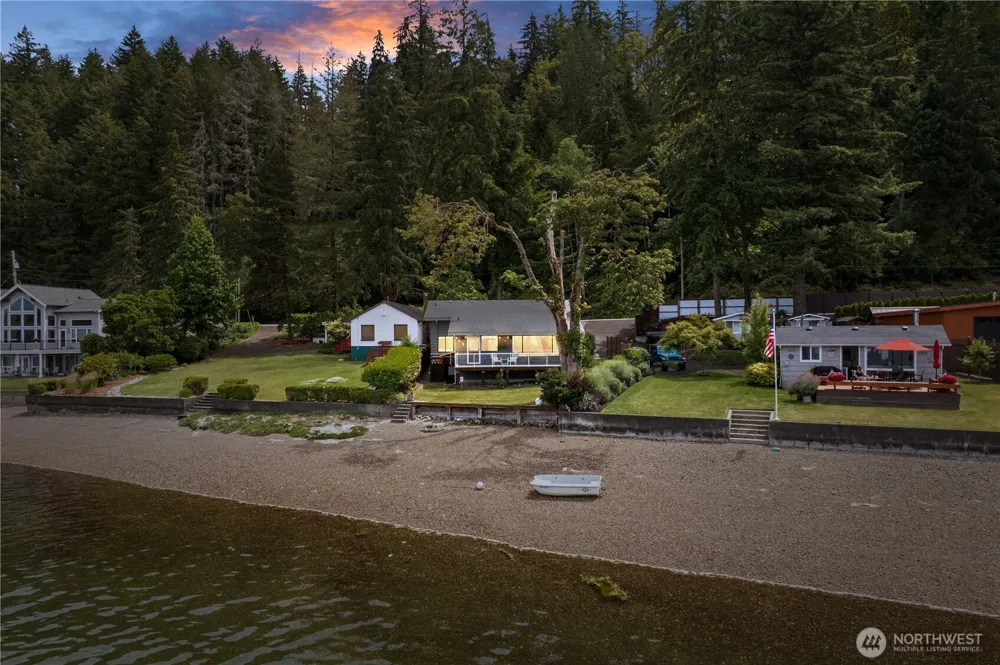 3740 E State Route 302 Belfair, WA 98528