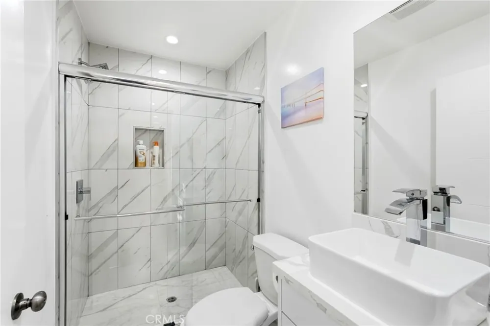 4453 Colfax Avenue Studio City, CA 91602