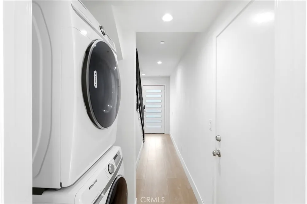 4453 Colfax Avenue Studio City, CA 91602