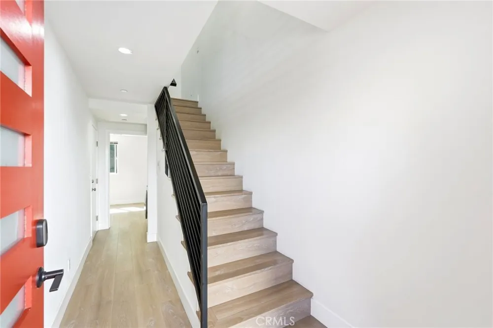 4453 Colfax Avenue Studio City, CA 91602