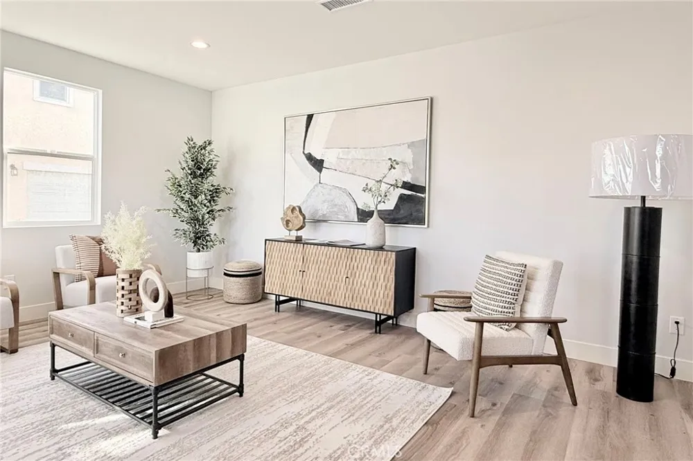 11237 Gladhill Road #2 Whittier, CA 90604