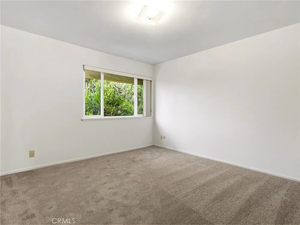 11138 Aqua Vista Street #18 Studio City, CA 91602