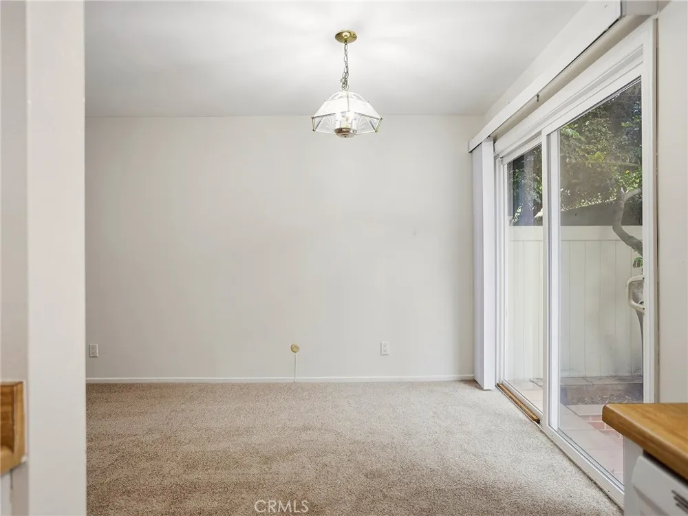 11138 Aqua Vista Street #18 Studio City, CA 91602