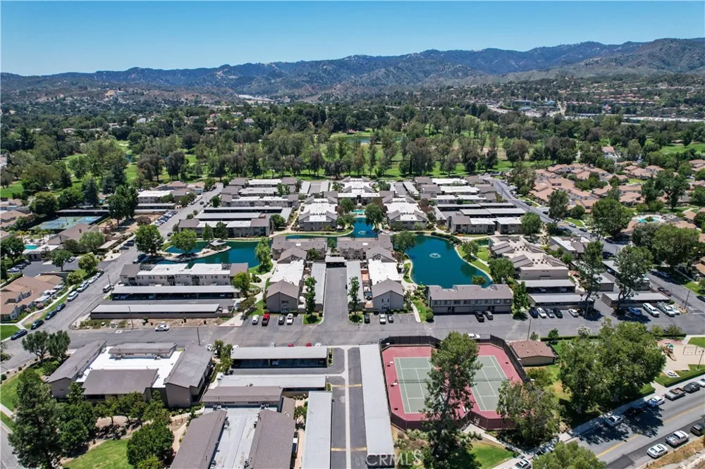 24430 Nicklaus Valencia, CA 91355