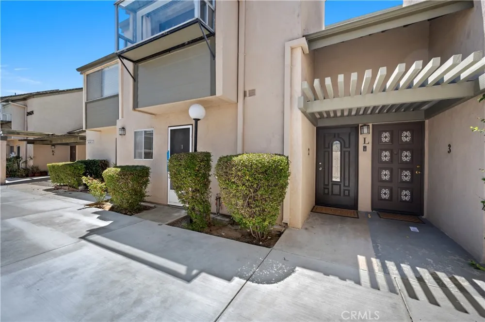 24430 Nicklaus Valencia, CA 91355