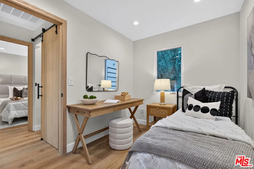 3623 5th Avenue La Crescenta, CA 91214