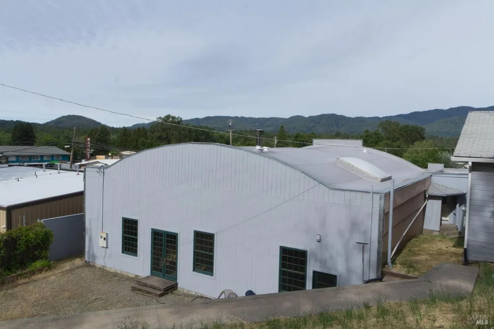 45021 Highway 101 Laytonville, CA 95454