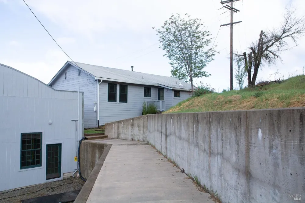 45021 Highway 101 Laytonville, CA 95454