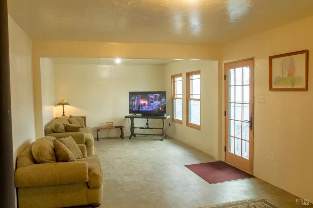 45021 Highway 101 Laytonville, CA 95454