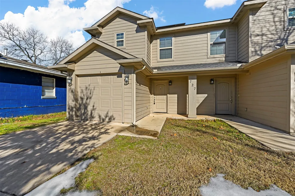727 W Johnson Street #A Denison, TX 75020