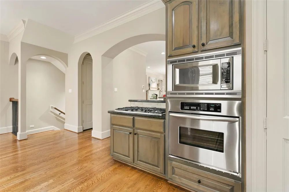 4 Waterway Court The Woodlands, TX 77380