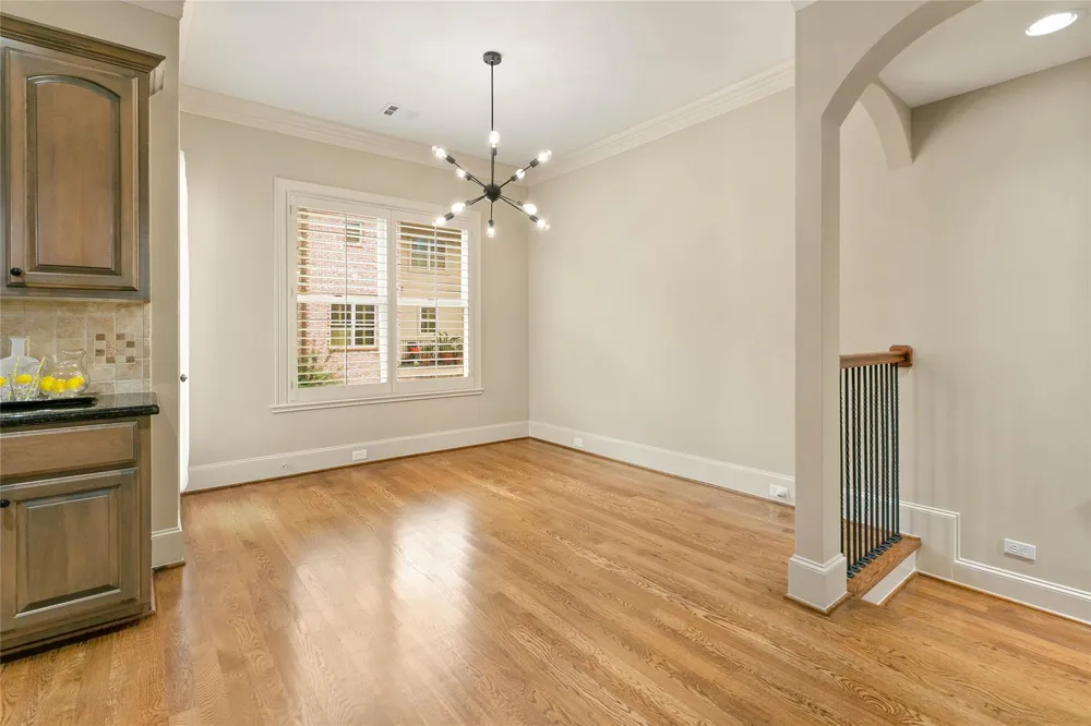 4 Waterway Court The Woodlands, TX 77380