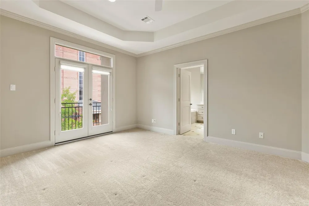 4 Waterway Court The Woodlands, TX 77380