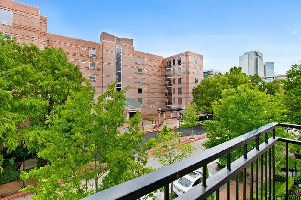 4 Waterway Court The Woodlands, TX 77380
