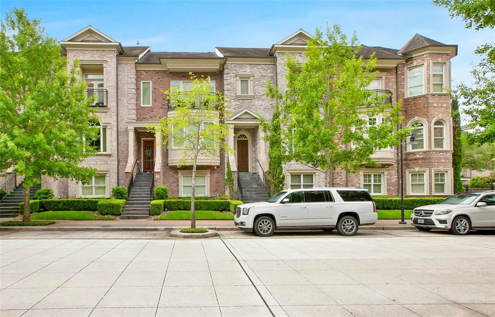 4 Waterway Court The Woodlands, TX 77380