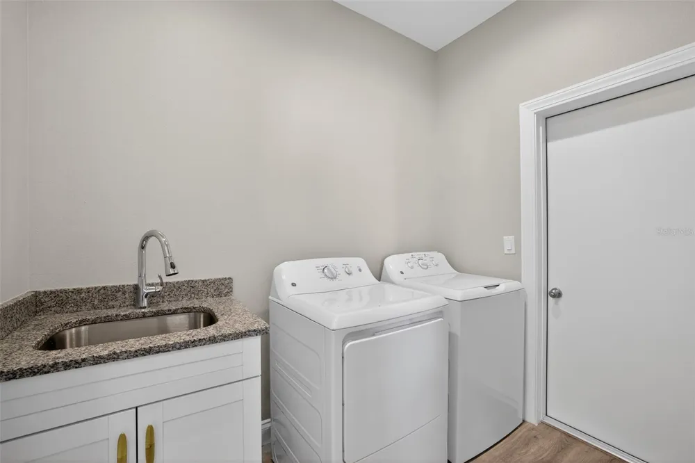 7977 49TH AVENUE St Petersburg, FL 33709