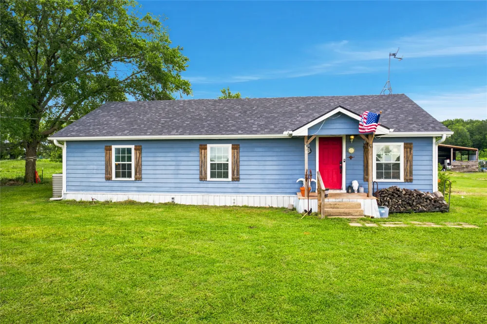 13017 E Fm 273 Telephone, TX 75488