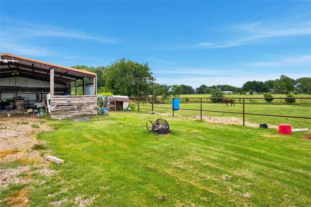 13017 E Fm 273 Telephone, TX 75488