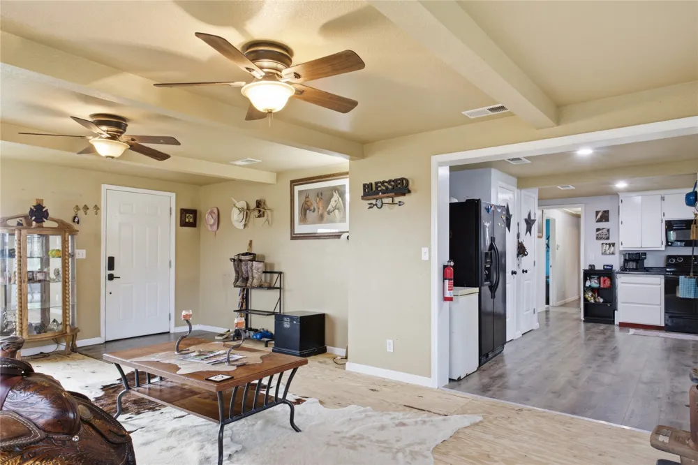 13017 E Fm 273 Telephone, TX 75488