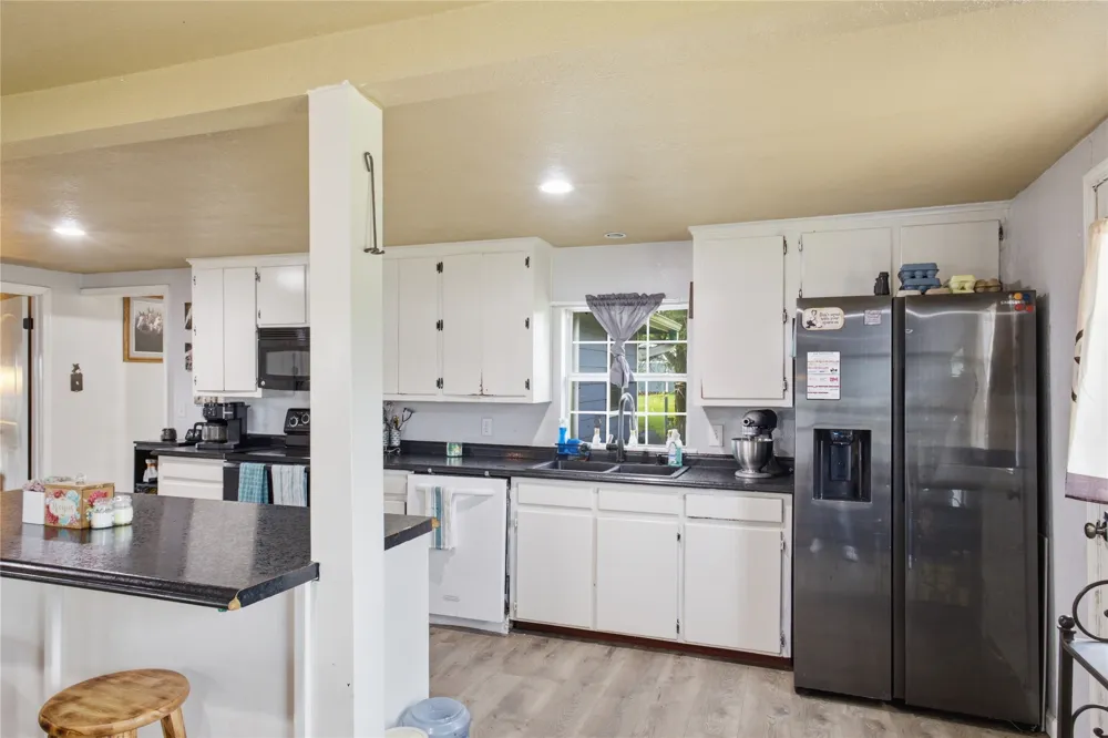 13017 E Fm 273 Telephone, TX 75488