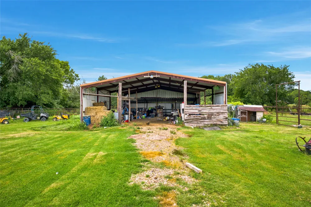 13017 E Fm 273 Telephone, TX 75488