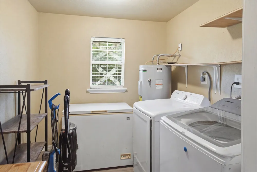 13017 E Fm 273 Telephone, TX 75488