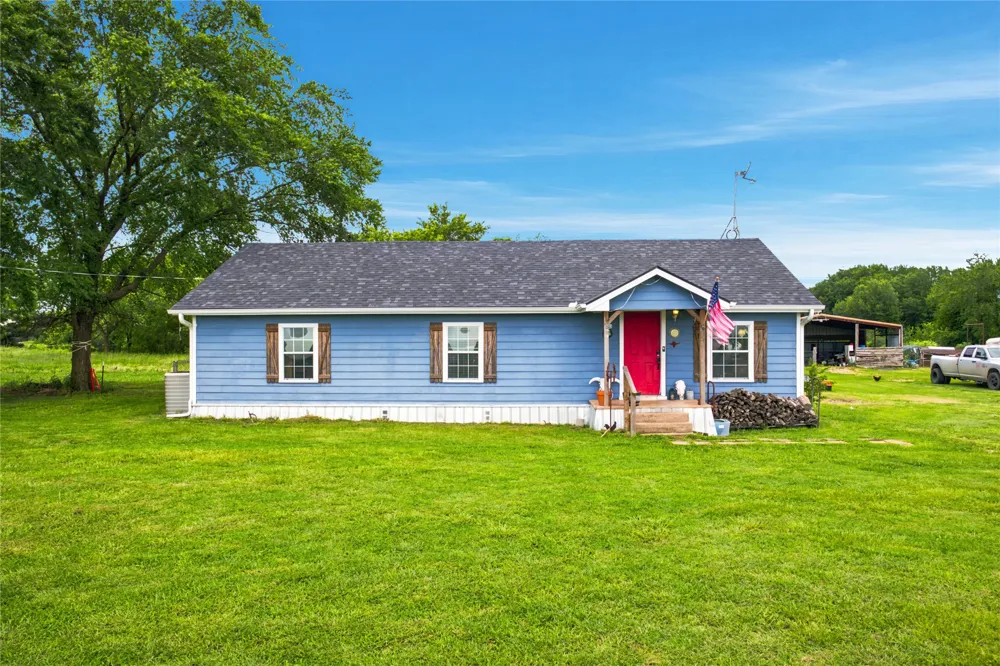 13017 E Fm 273 Telephone, TX 75488