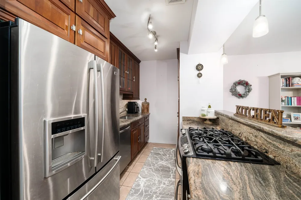 518-530 GREGORY AVE Weehawken, NJ 07086