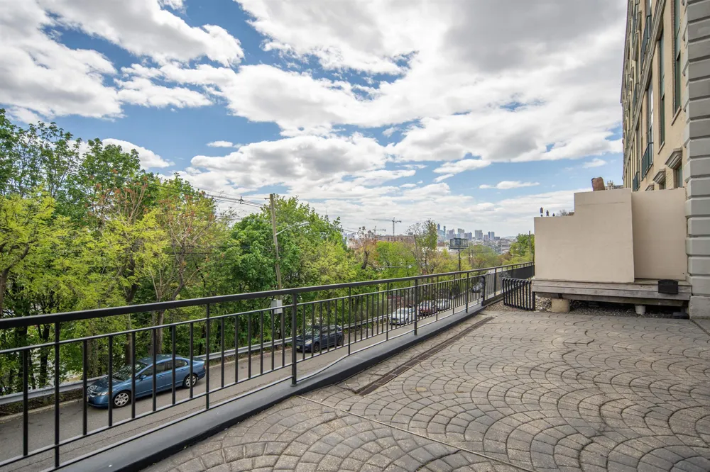 518-530 GREGORY AVE Weehawken, NJ 07086