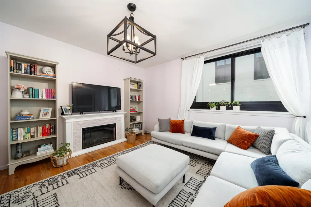 518-530 GREGORY AVE Weehawken, NJ 07086