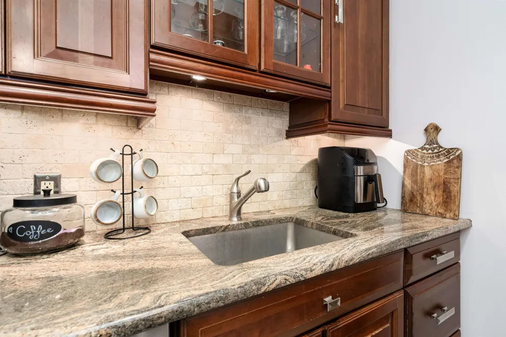 518-530 GREGORY AVE Weehawken, NJ 07086