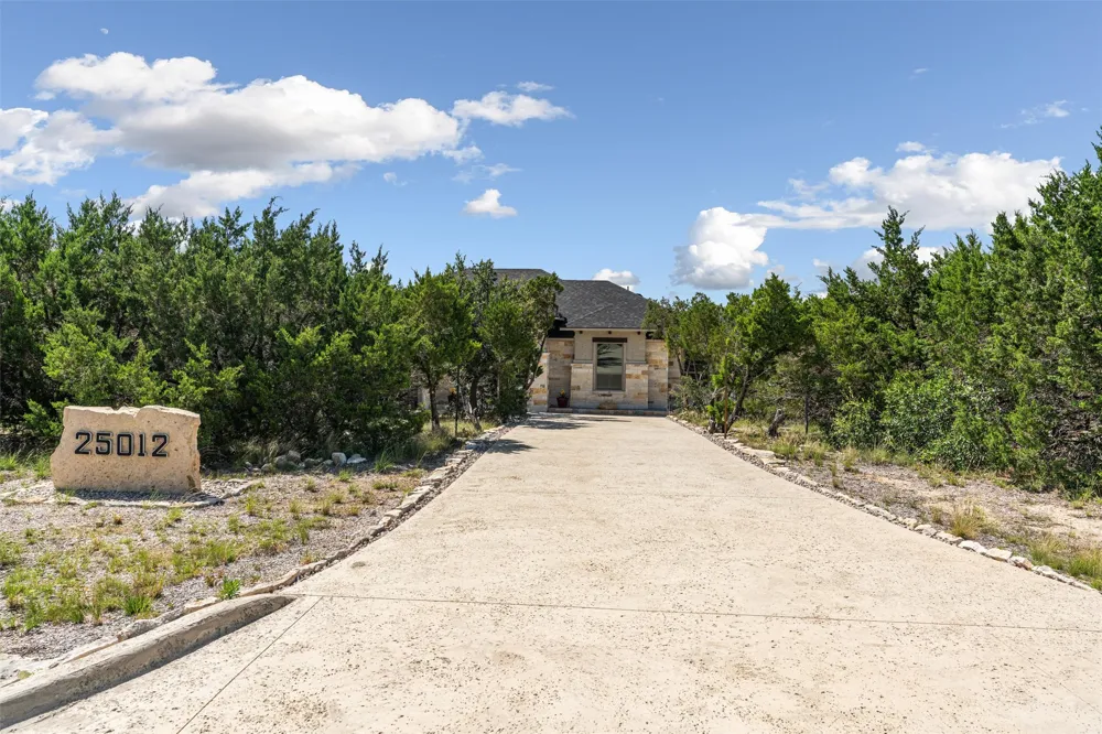 25012 Montana Creek Crossing Marble Falls, TX 78654