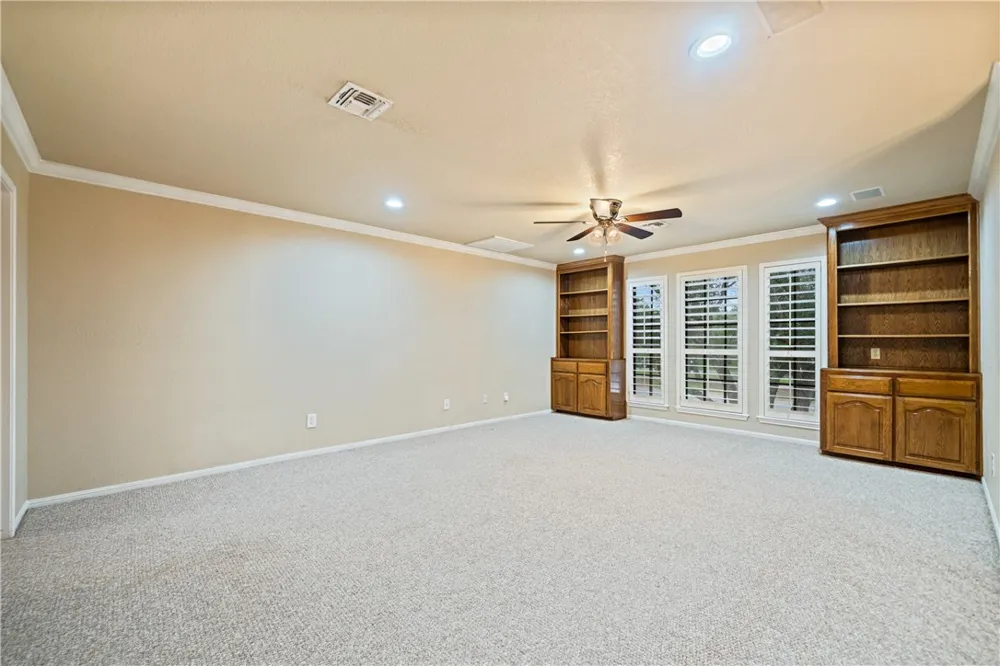 4705 Schwerin Lake Drive Corpus Christi, TX 78413