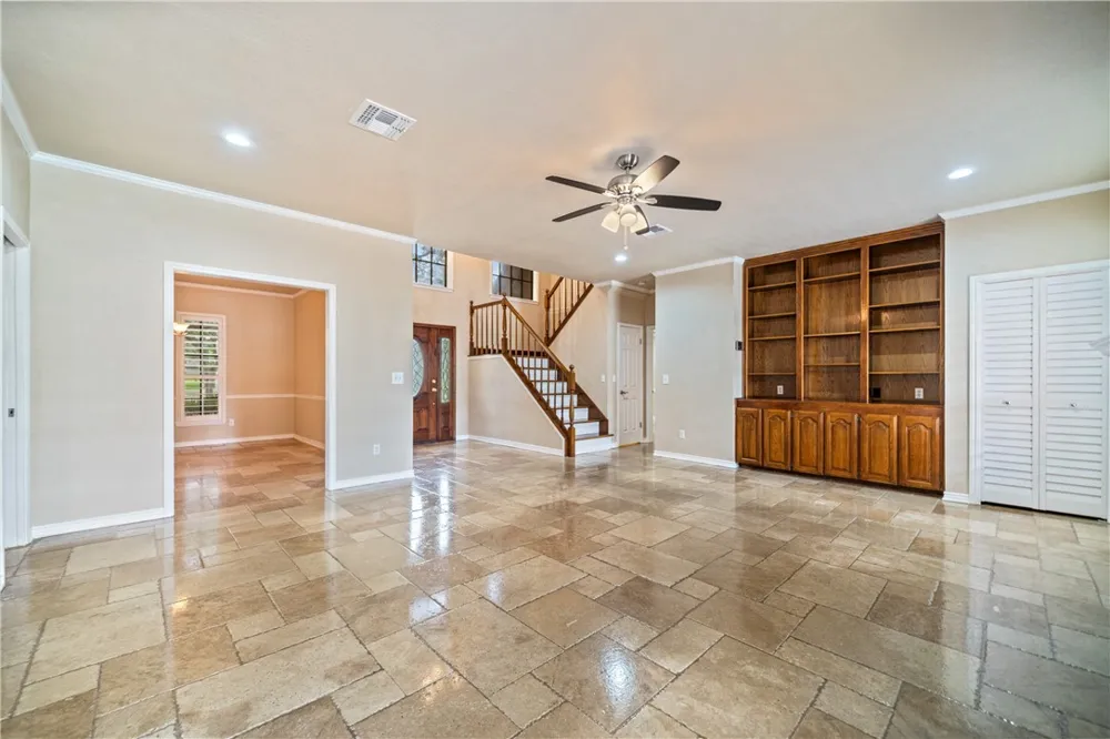 4705 Schwerin Lake Drive Corpus Christi, TX 78413