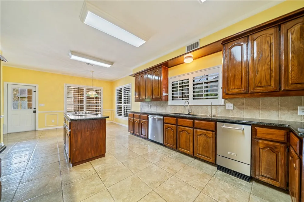 4705 Schwerin Lake Drive Corpus Christi, TX 78413