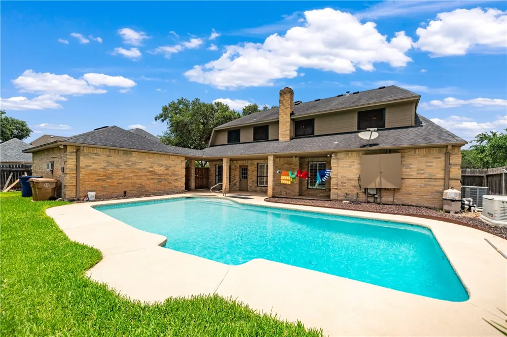 4705 Schwerin Lake Drive Corpus Christi, TX 78413