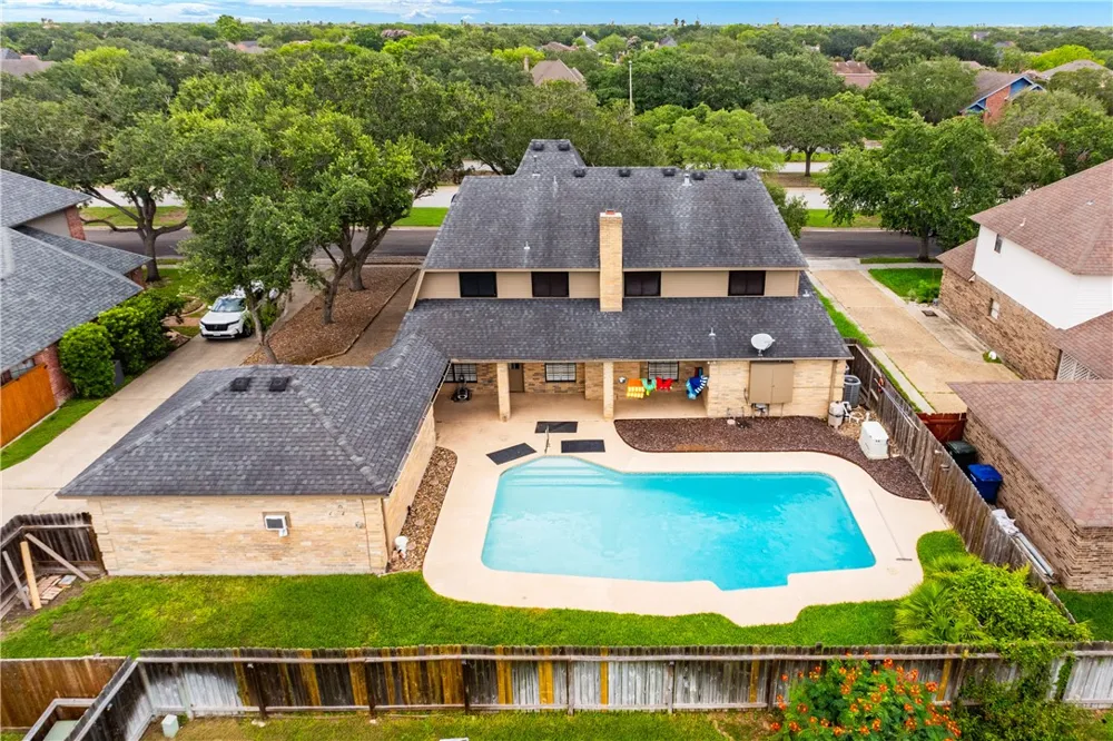 4705 Schwerin Lake Drive Corpus Christi, TX 78413