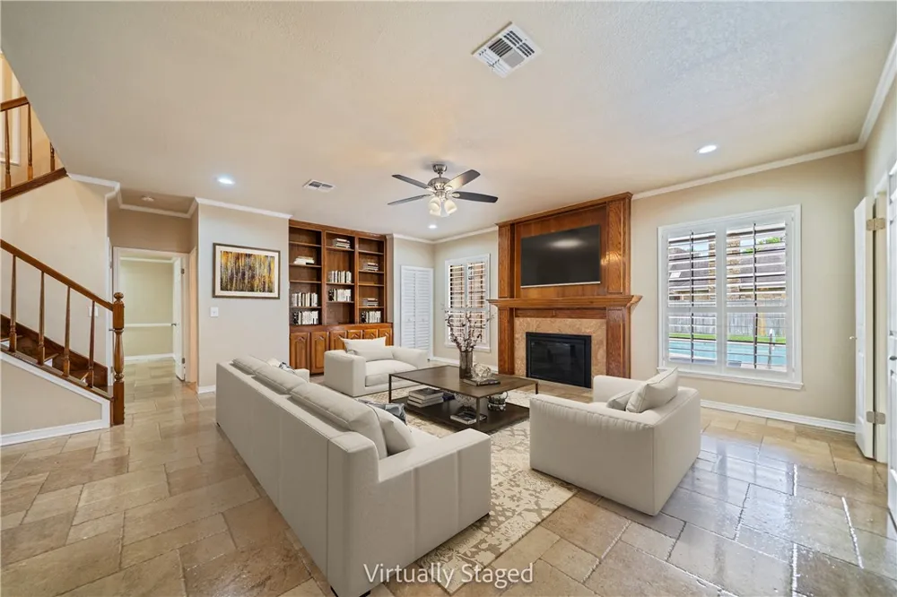 4705 Schwerin Lake Drive Corpus Christi, TX 78413