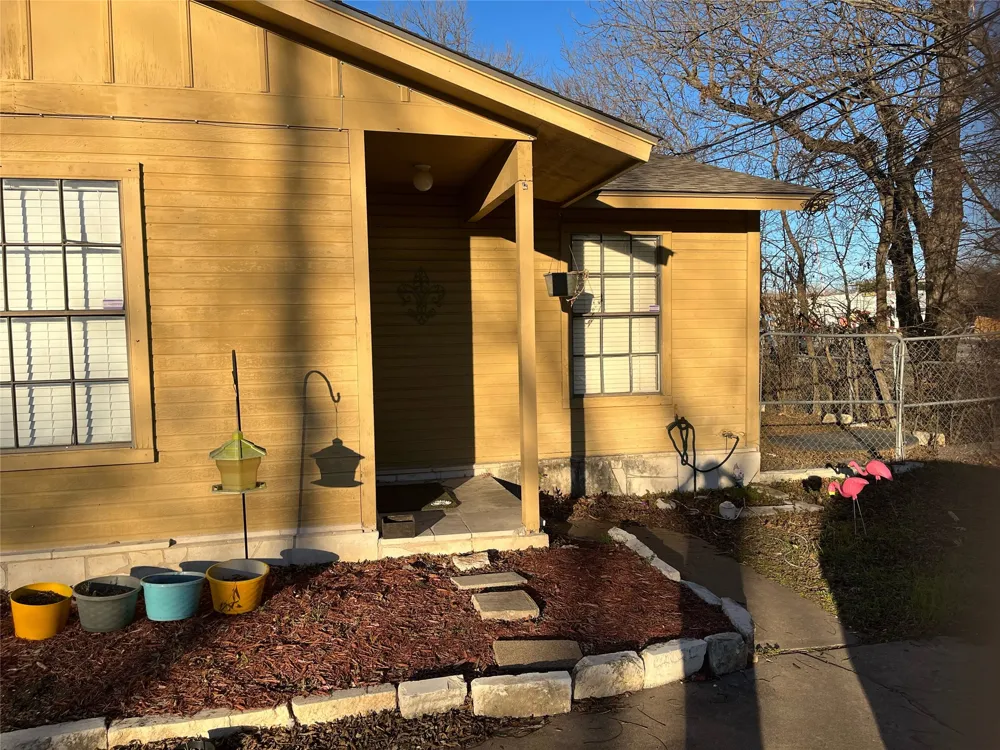 604 Gaylor Street #A Austin, TX 78752
