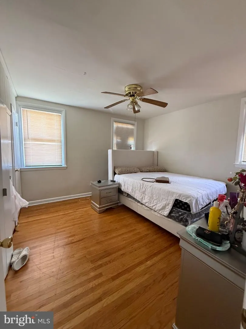 1733 MEGARGEE Philadelphia, PA 19152