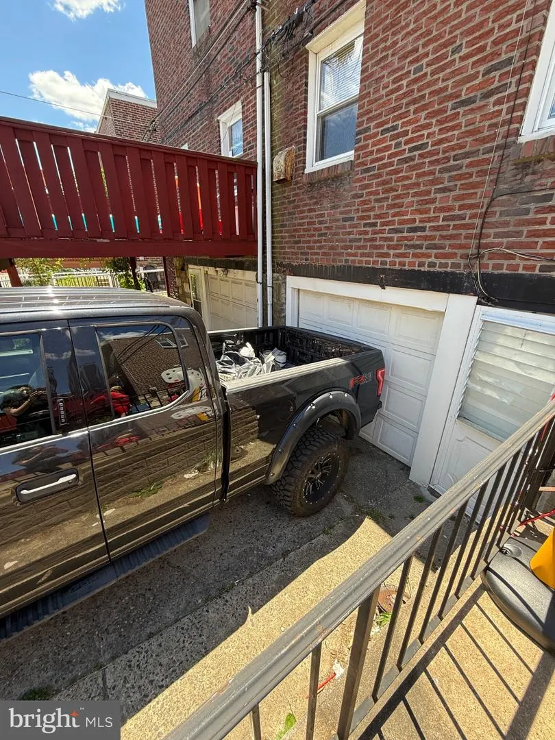 1733 MEGARGEE Philadelphia, PA 19152